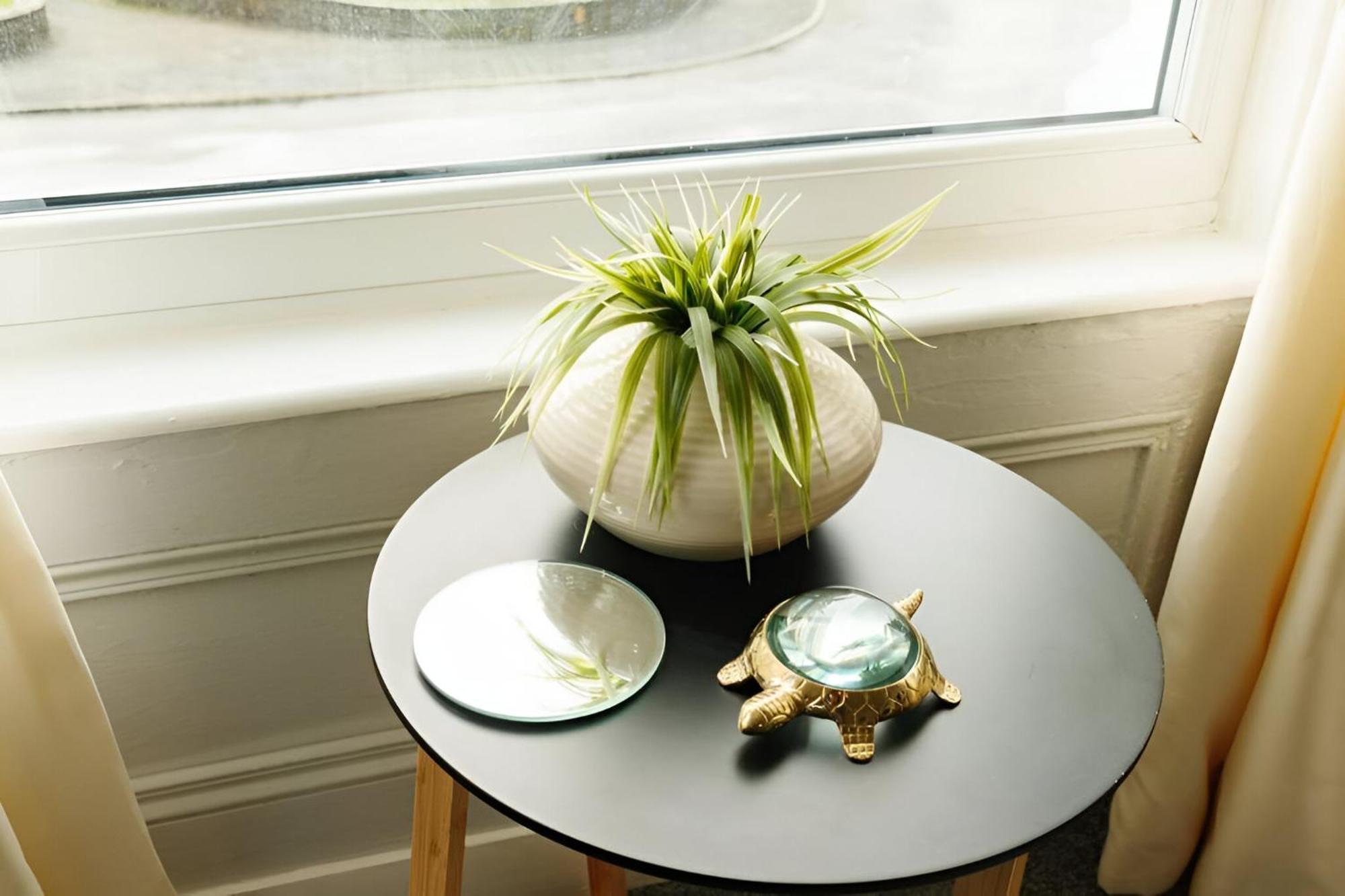 Seaside Solace 2Br With Scenic Coastline Views ランディドノー エクステリア 写真